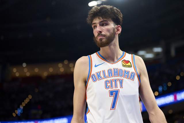 巴萨官方社媒晒猫咪形象新吉祥物